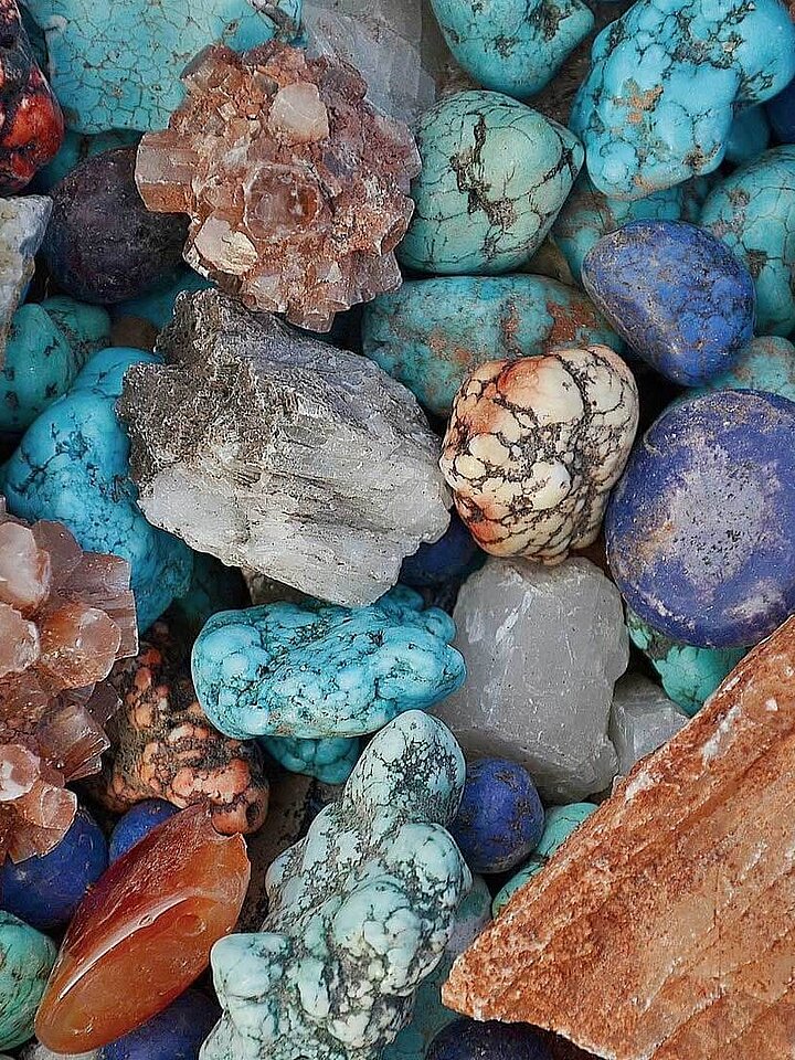 Fluorapatite