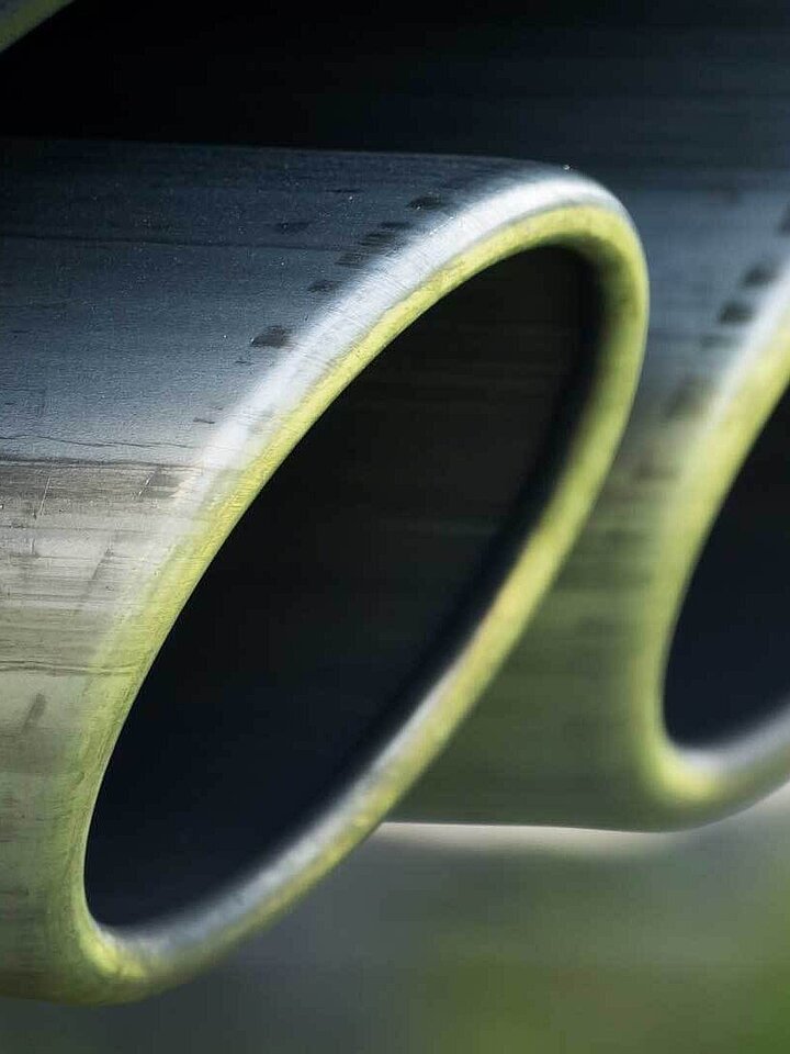 Exhaust pipe