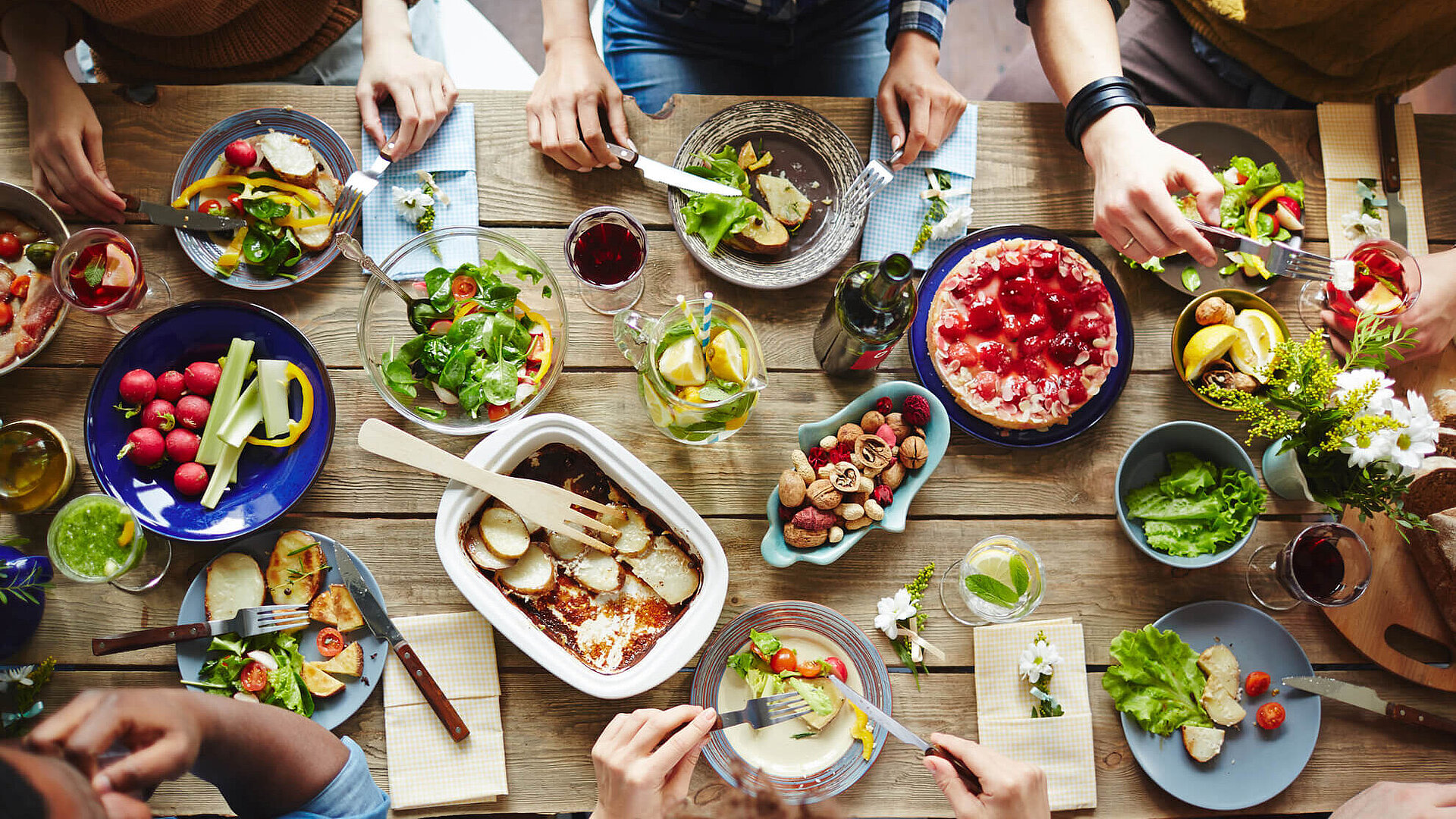 Table with food and beverages
