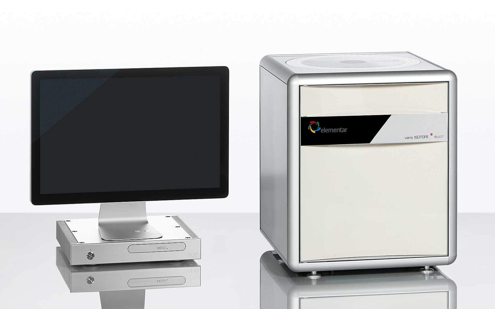 有機IRMS分析装置 vario ISOTOPE select とモニター
