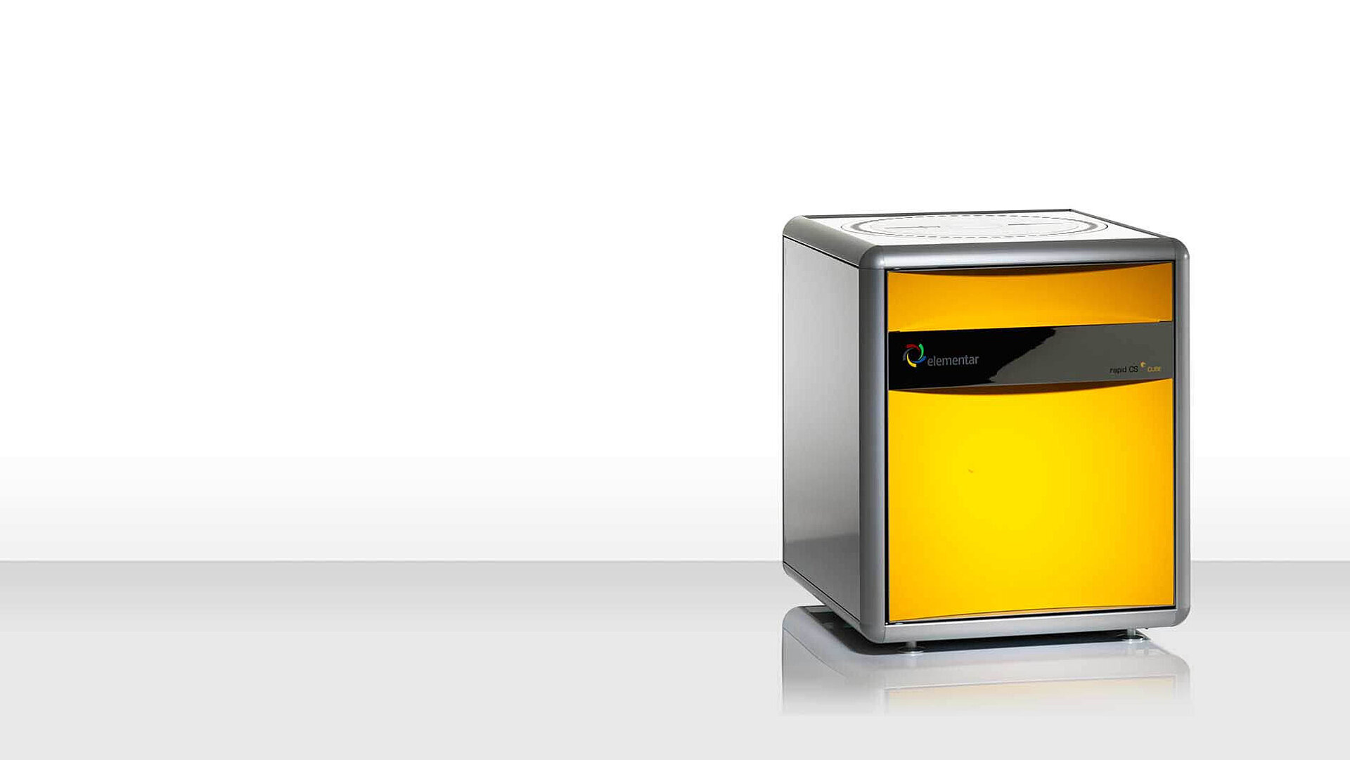 Carbon and sulfur analyzer rapid CS cube