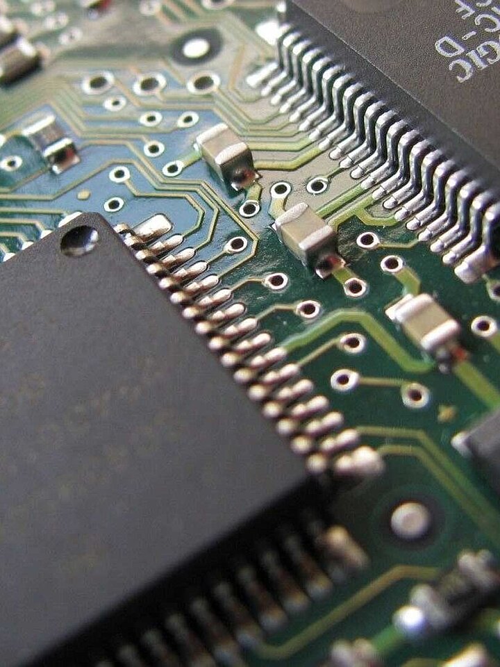 Semiconductor