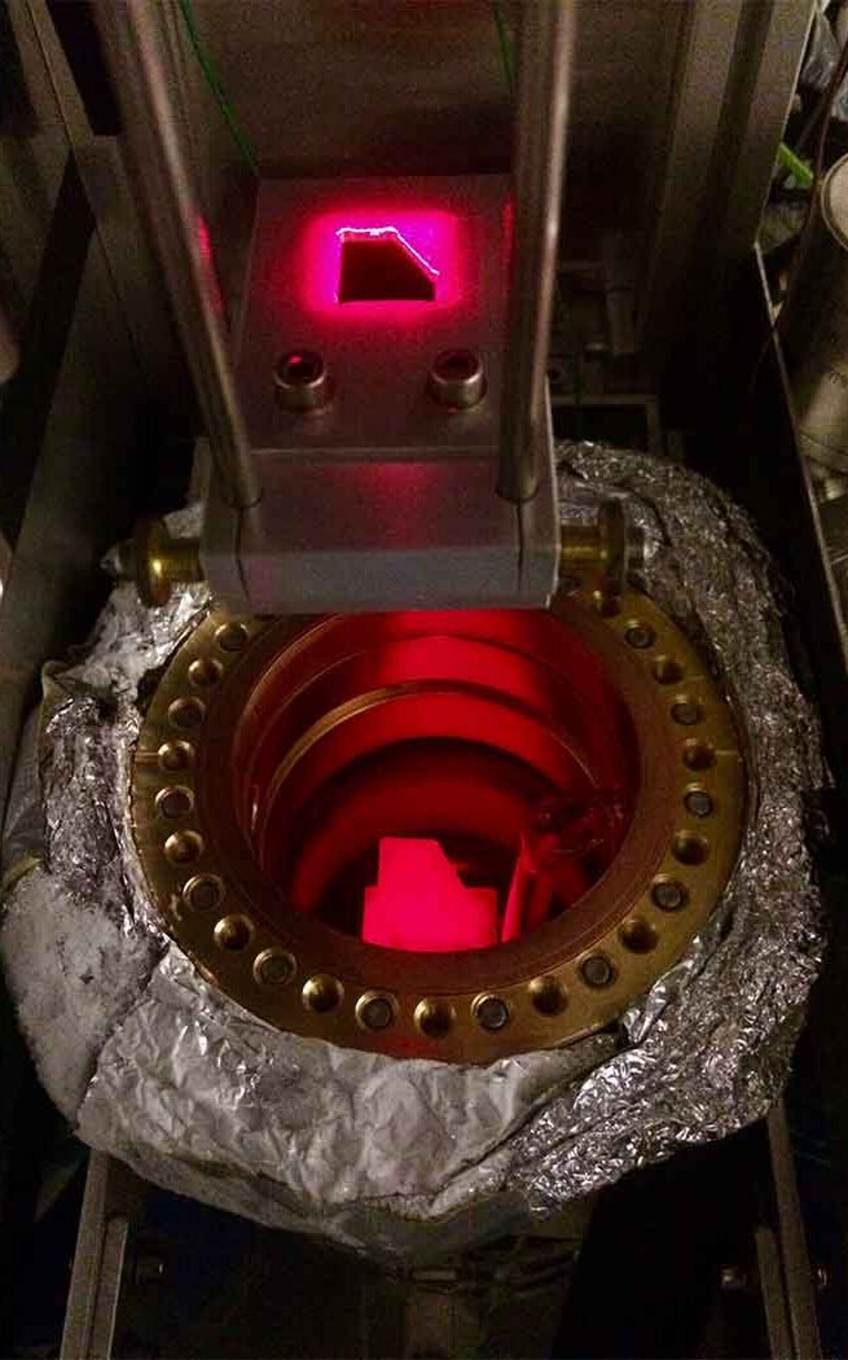 Infrared laser sublimation unit from Uni Bern