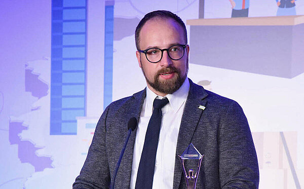 Stevie Awards授賞式にて Jochen Isensee